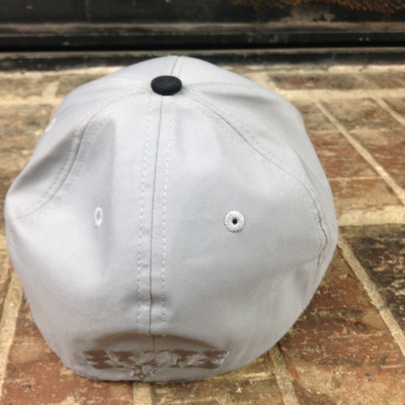 Adidas NBA SA Spurs Grey Black Pop Stretch Fit Cap - Picture 5 of 7